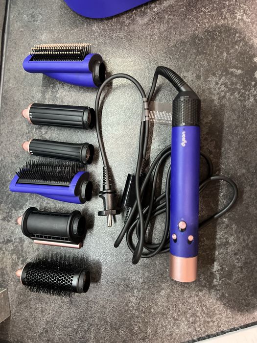 Dyson стайлер (оригінал)