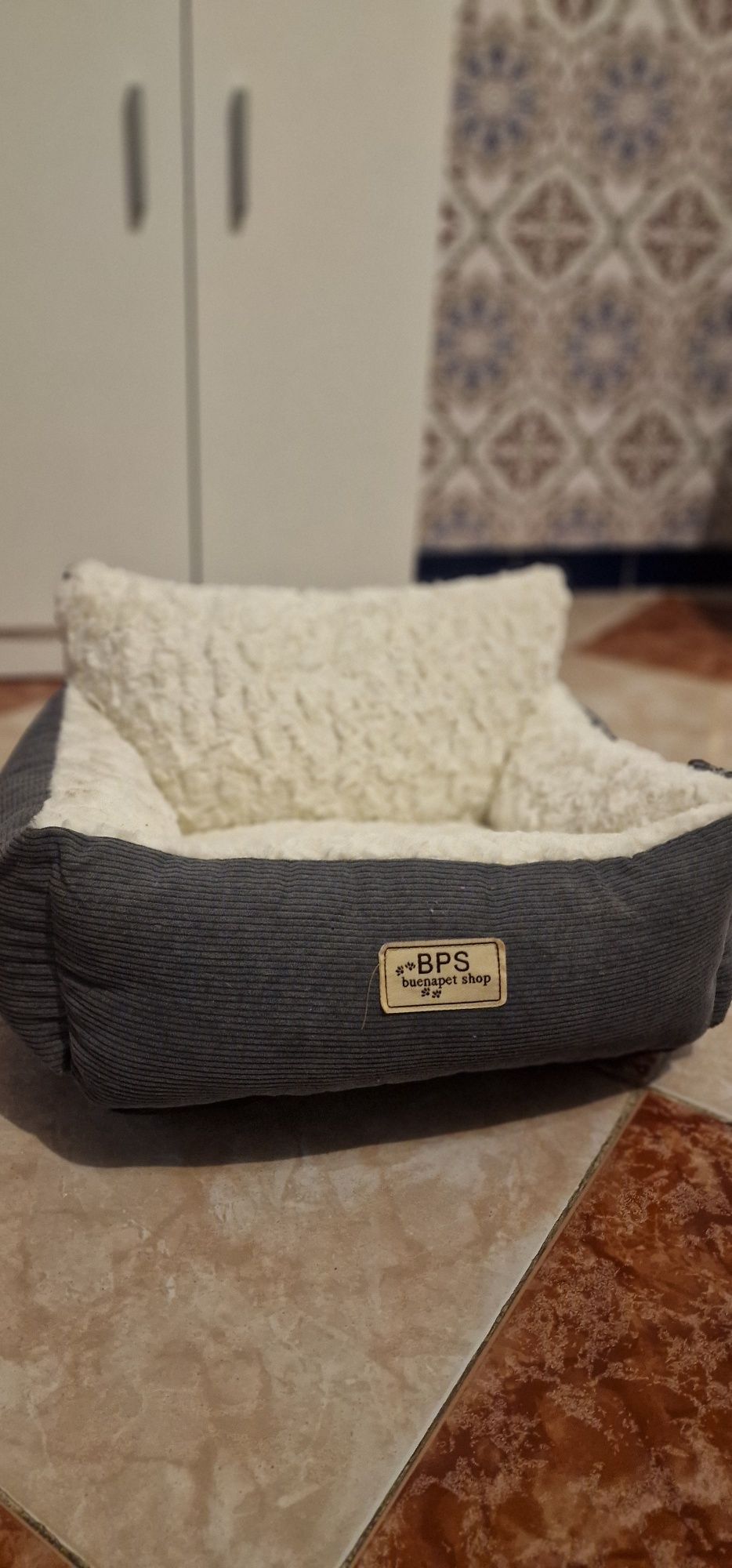 Casa de banho e cama para gatos