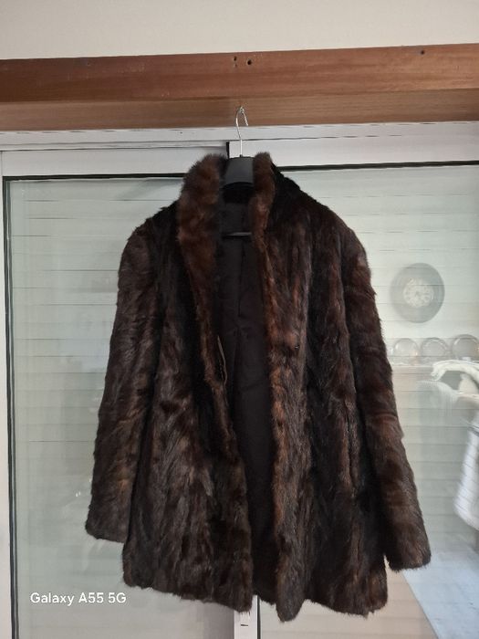 Casaco de vison verdadeiro com muito pouco uso