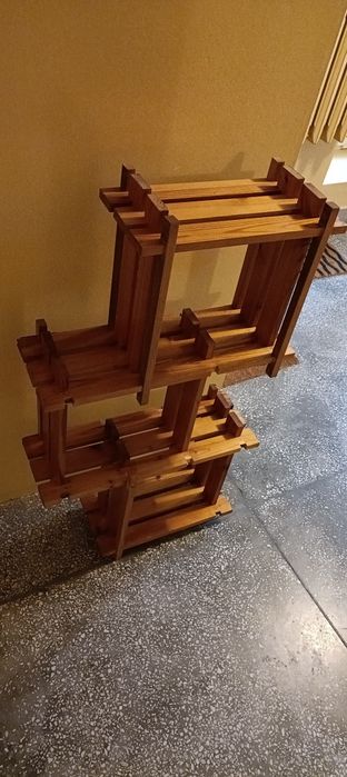 Piękny drewniany kwietnik /półka