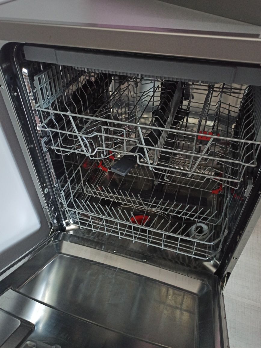 Zmywarka Hisense HS661C60X