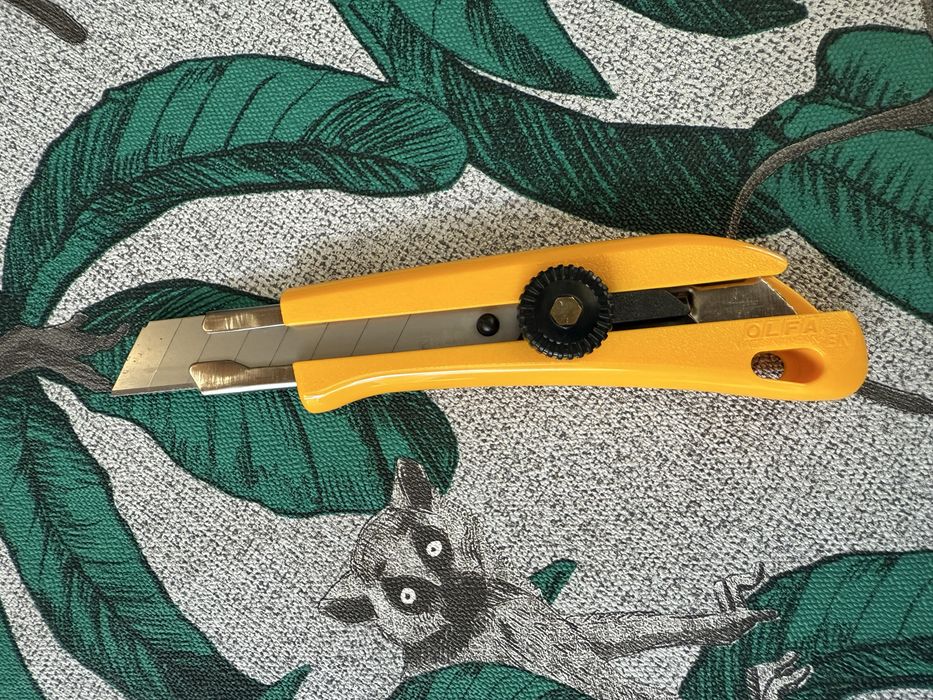 Ніж Нож малярный Olfa BN-L под лезвие 18мм з фиксатором Tajima