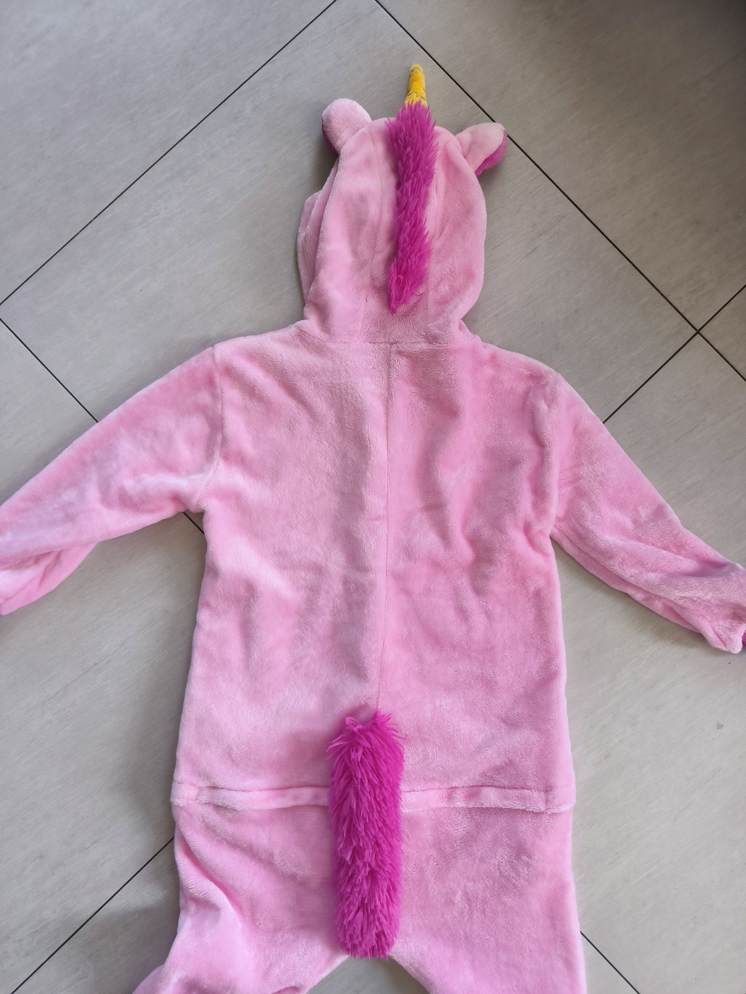 Kigurumi/piżama dziewczęca/kostium unicorm/jednorożec rozm. ok. 122/12