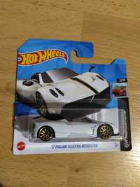 Hot Wheels 17 Pagani Huayra Roadster