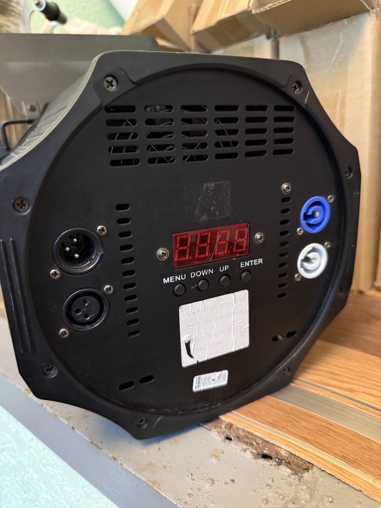 Сценічний прожектор City light DMX 200w