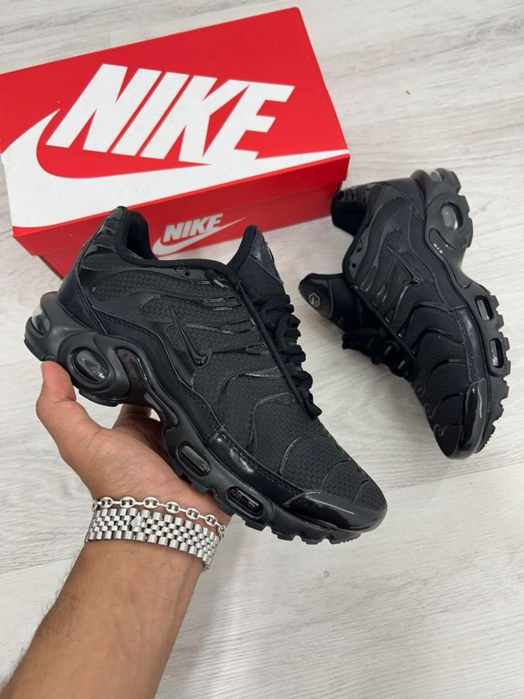 Nike TN Full Black