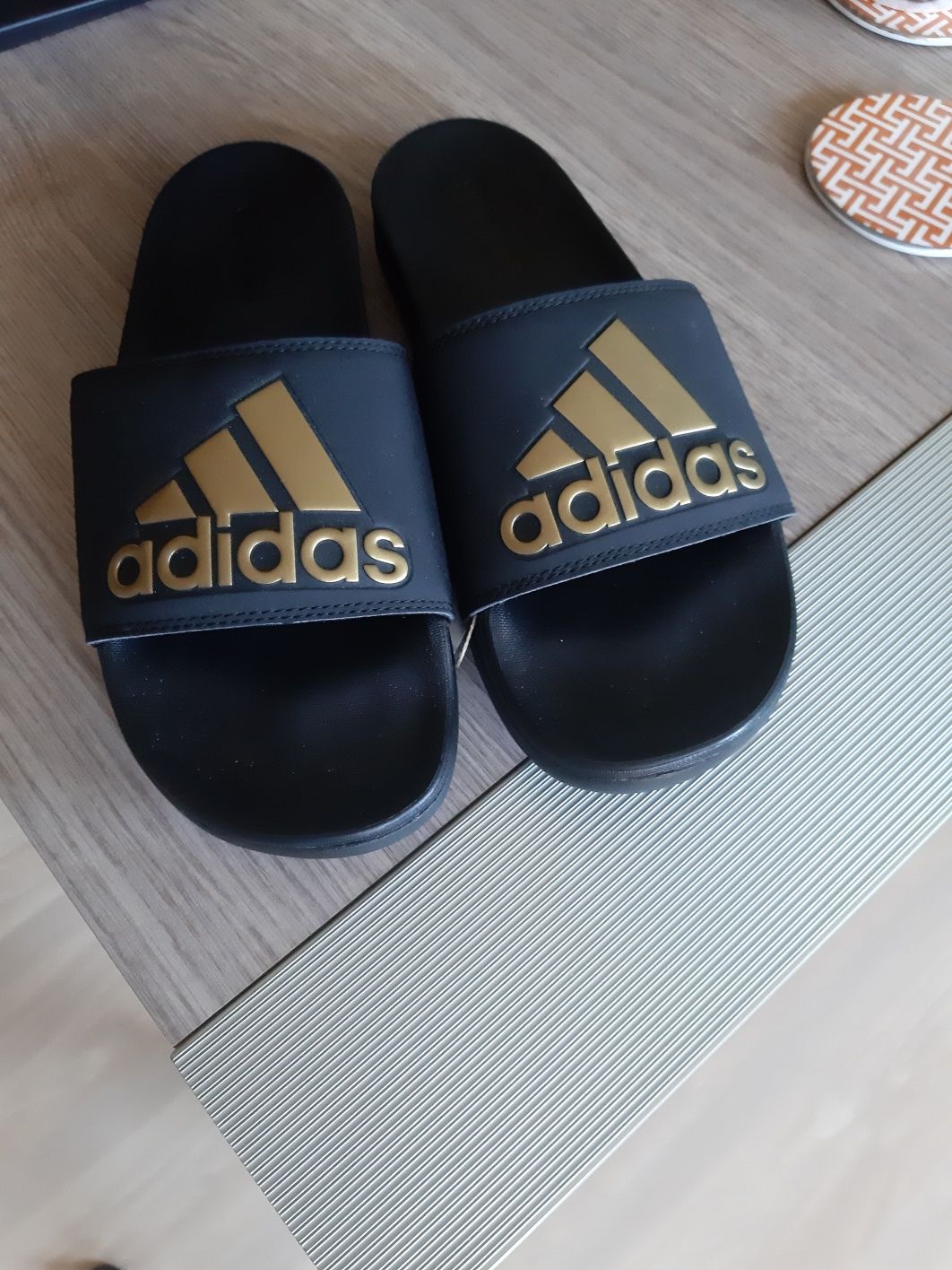 Klapki Adidas czarne złoty napis kolekcja limited sport męskie klapki