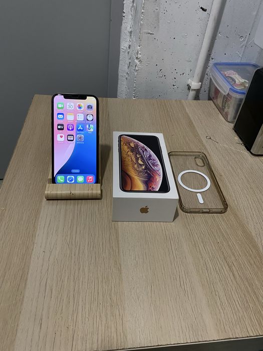 Iphone xs 64 gb kondcjia baterii 100% cena do negocjiacji zapraszam