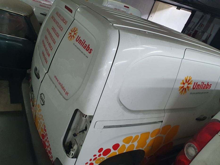 Opel Combo 1.5 Cdti dezembro 2019 3 lugares