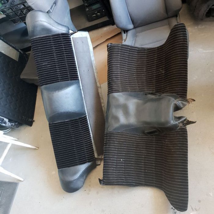 PORSCHE 944 2.5 KANAPA TYL