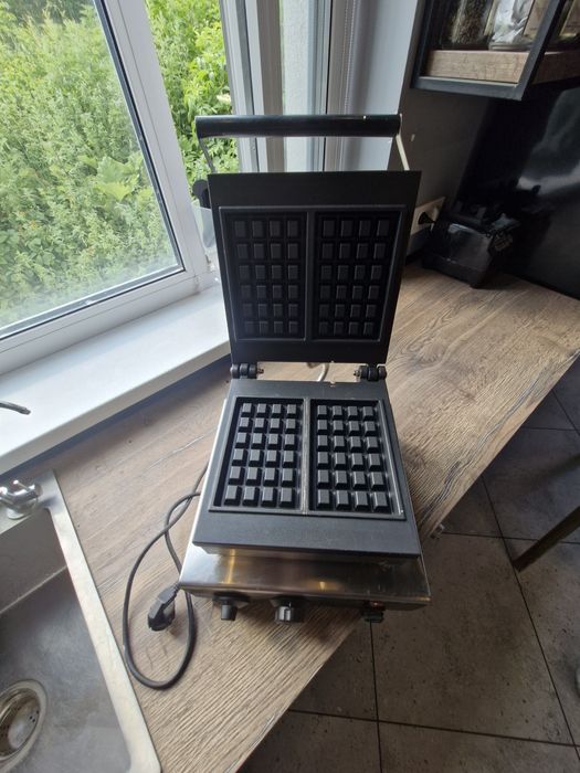 Електровафельниця Hurakan HKN-GES2L