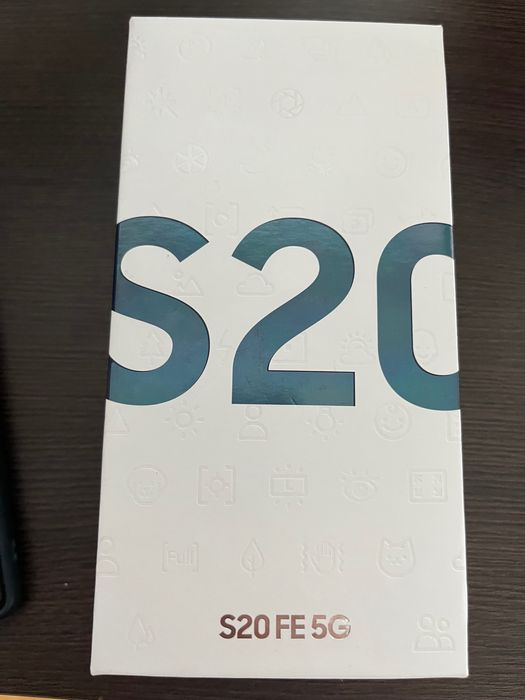 Samsung S20 FE 5G 256 GB - Stan idealny! -gratis