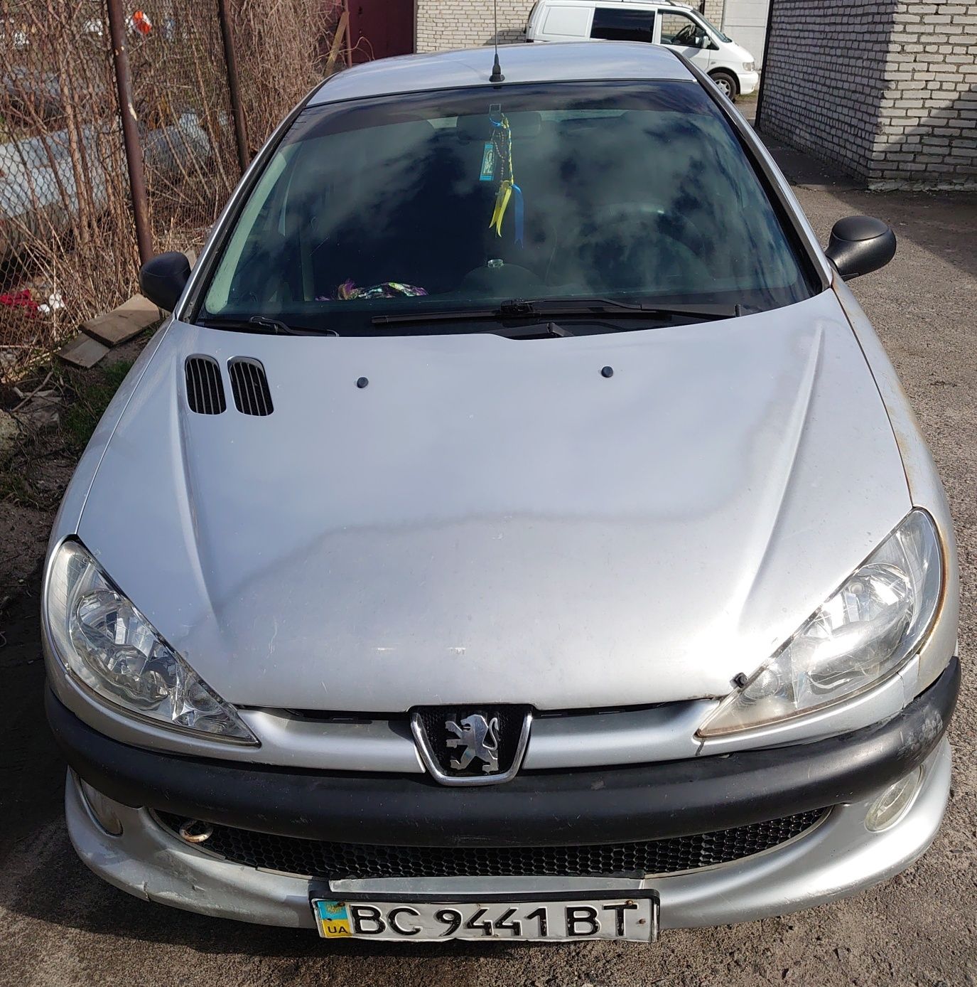 Peugeot 206 пежо 260 седан