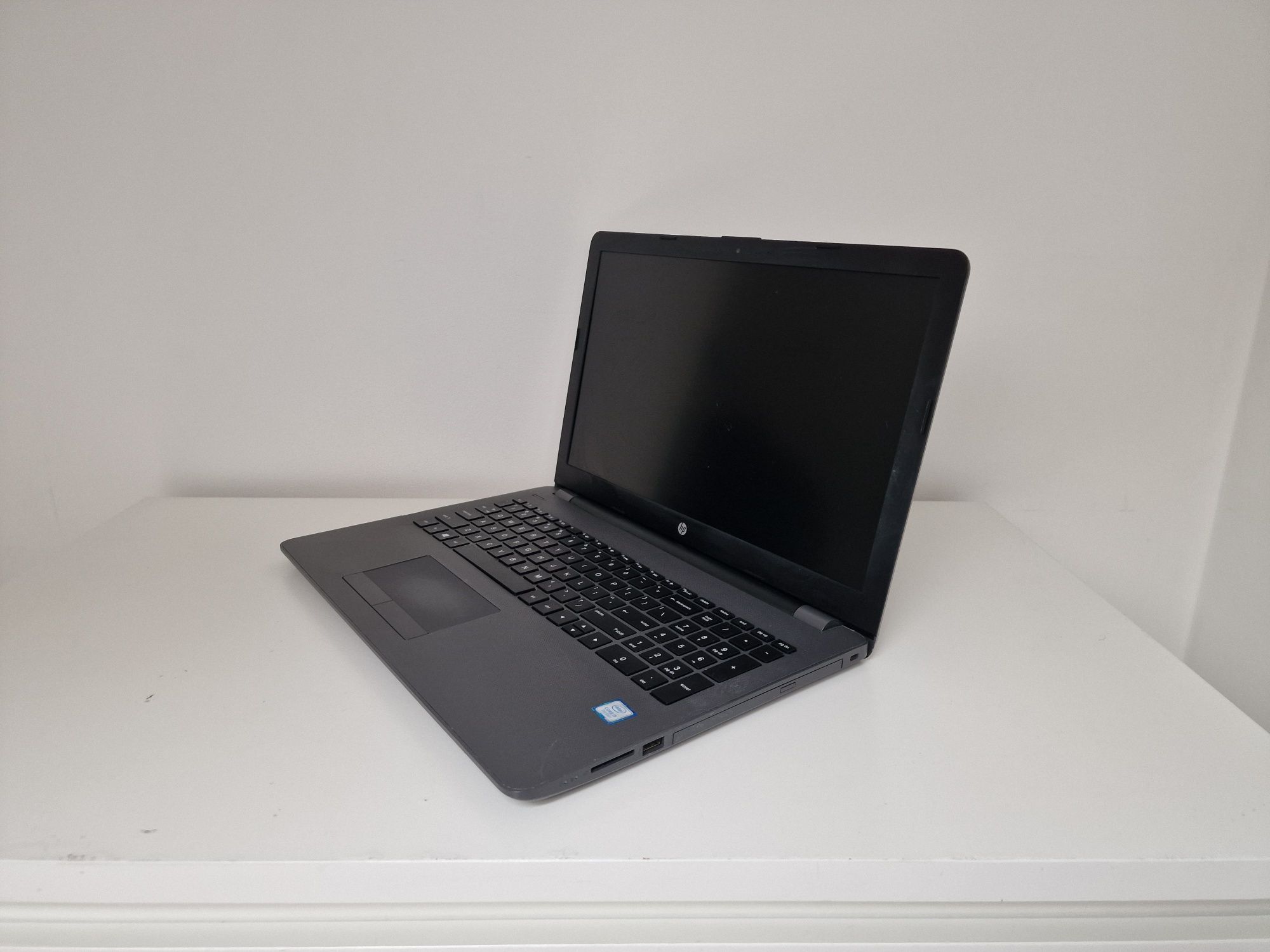 *HP 250 G6 I5 SSD 250+512GB 16 GB Ram NAJTAŃSZY**