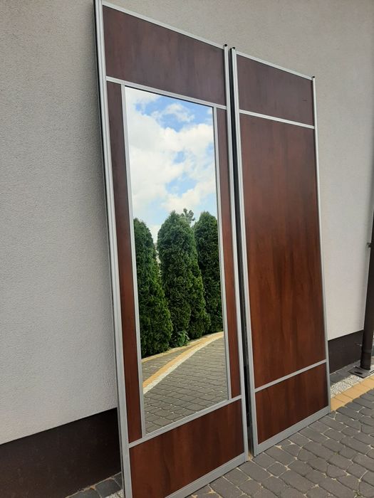 Drzwi przesuwne do szafy, duże z lustrem