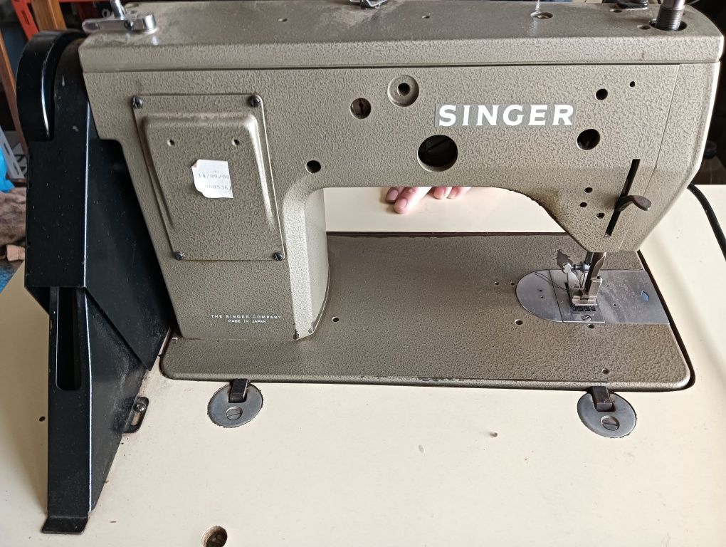 Máquina de Costura Singer 20u33