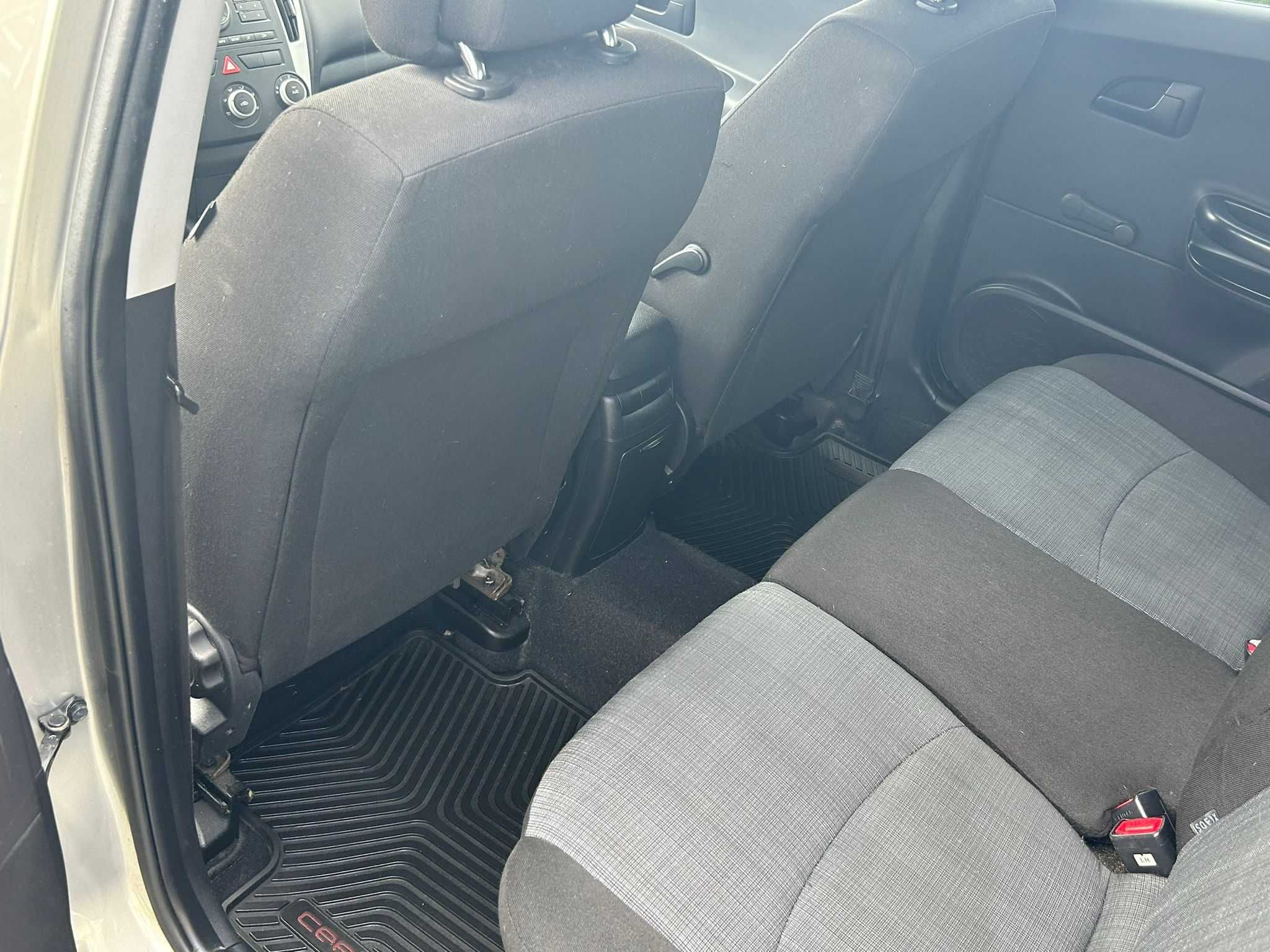 Kia Ceed Lift 2012r 1.6 CRDi 90KM sprowadozny z Niemiec