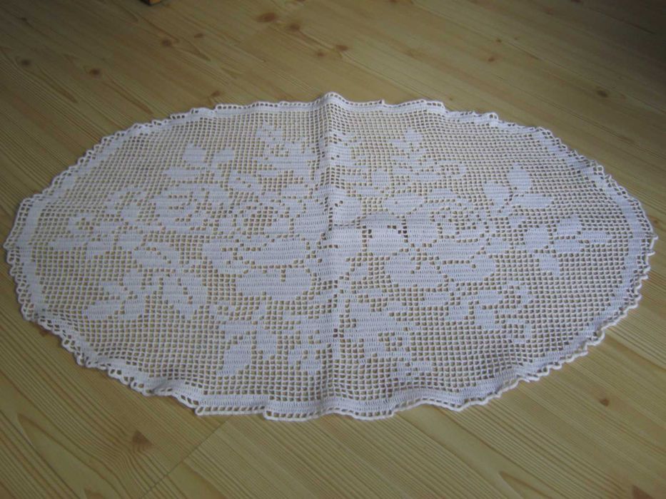 Rękodzieło erweta bieżnik szydełko kwiaty 50 / 77 cm