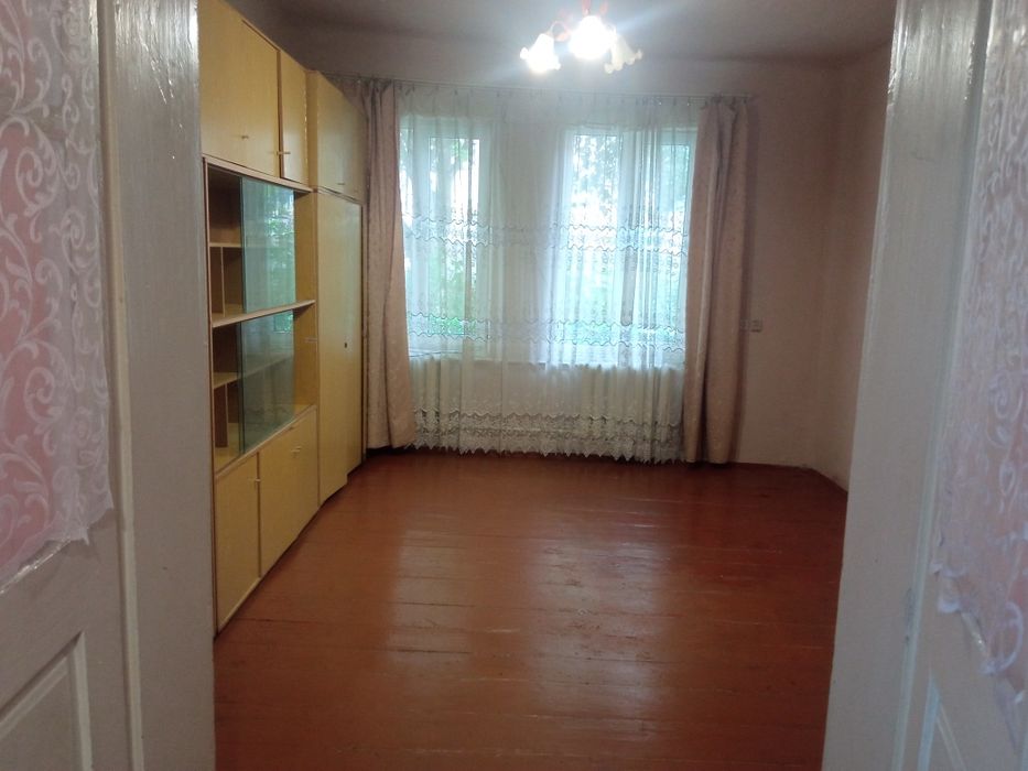 Продається півособняк
