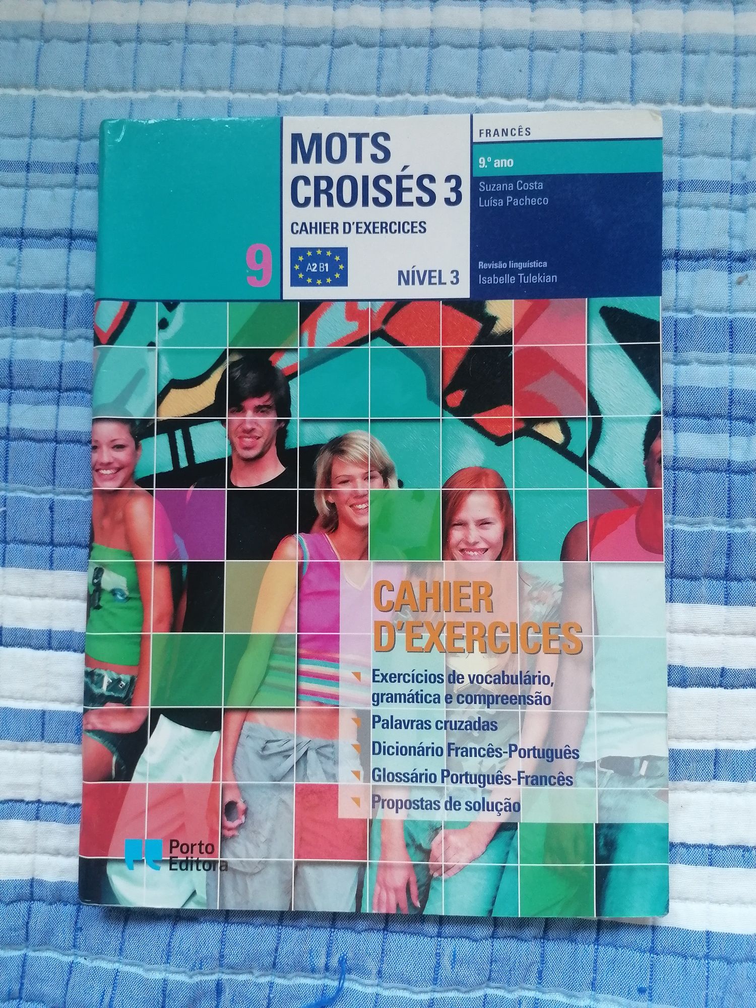 Manual+caderno de atividades de Francês, 9° ano