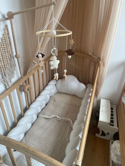 Łóżeczko kołyska z ochraniaczami
