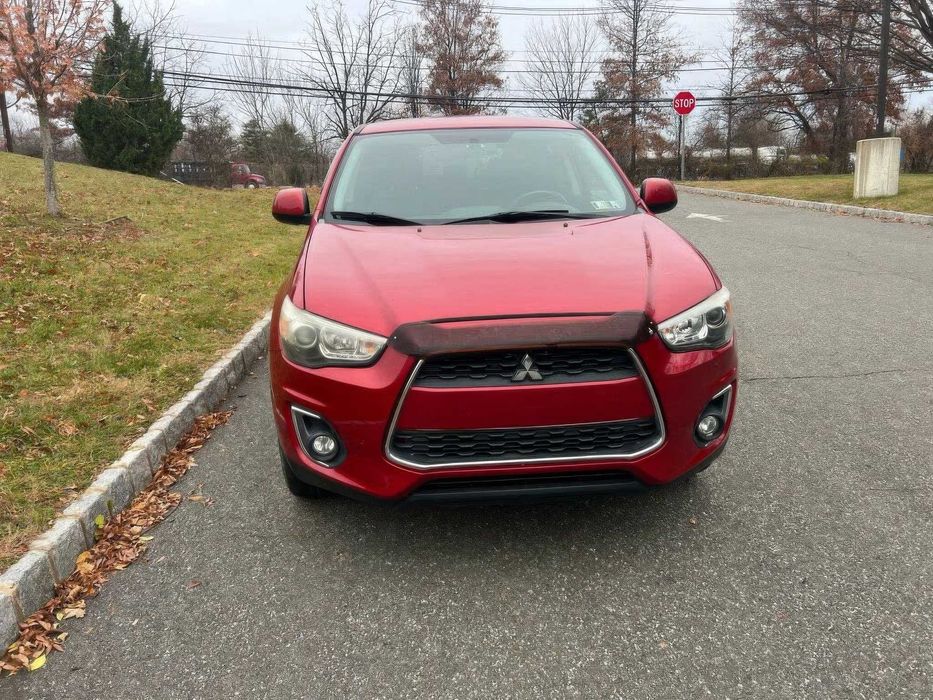 Mitsubishi Outlander Sport ES      2015