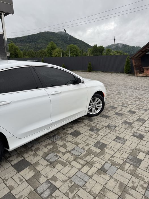 Продам Chrysler 200 2015 рік 2.4і