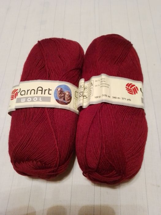 Вязаный крючком жилет женский