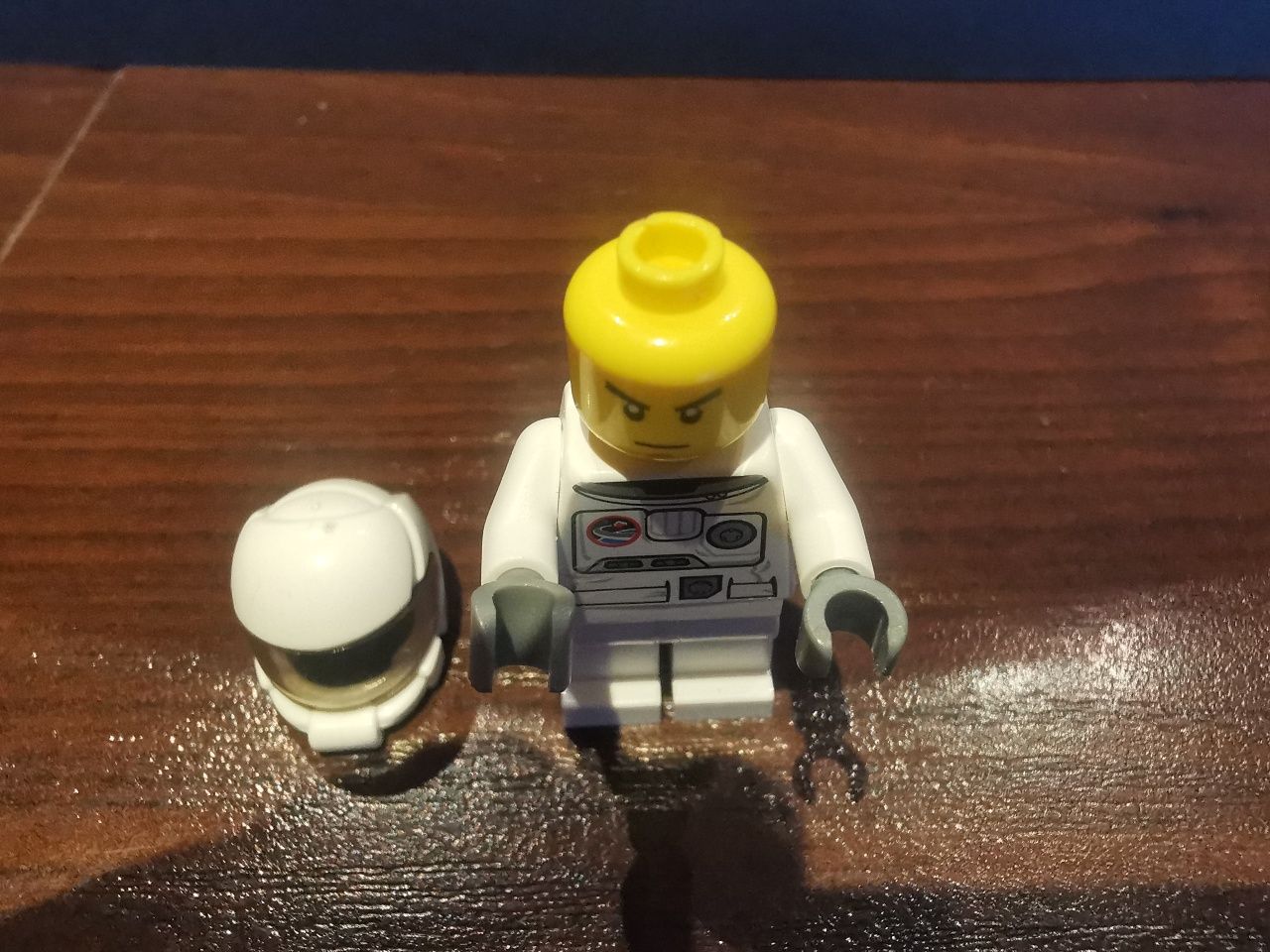 lego figurka minifigurka kosmonauta