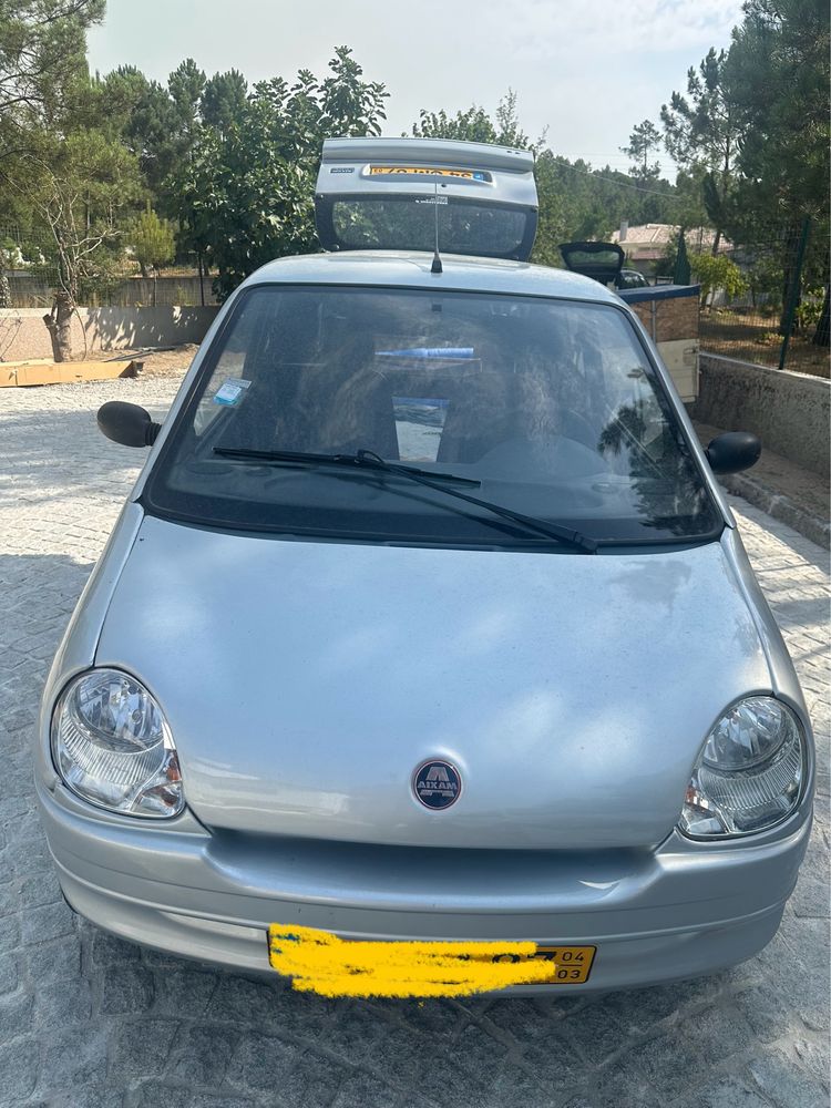 Vende se “ papa reformas “