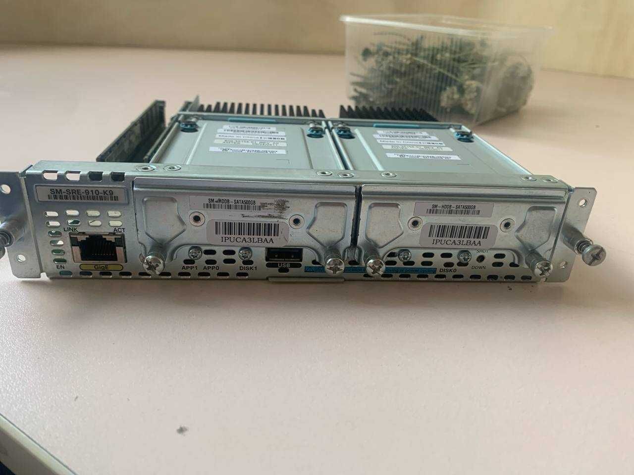 Модуль Cisco SM-SRE-910