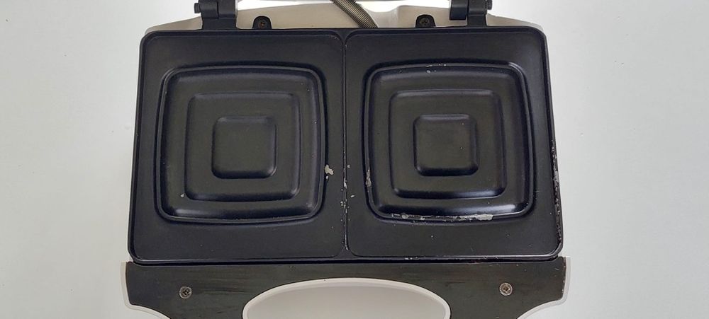 Tostadeira ou sandwicheira