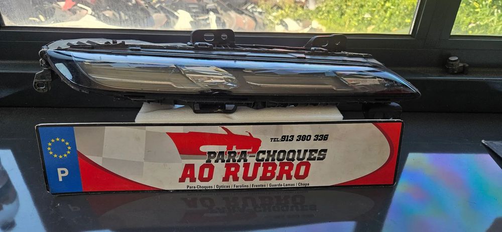 Farol cristal Led  direito Bmw serie 7 G70