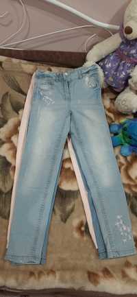Spodnie jeansowe 128/134