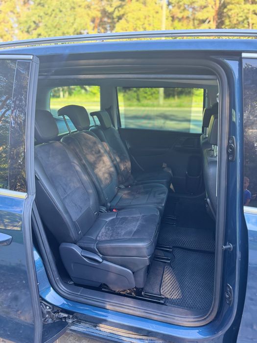 Трансфер Київ Кишинів Таксі Київ Варшава Яси Будапешт Краків Аеропорт