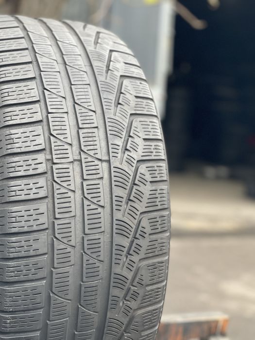 Шина Зимова 1шт 255/40 R19 Pirelli Sottozero Winter 240 series 2