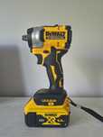 Klucz udarowy DeWalt dcf922 nowy