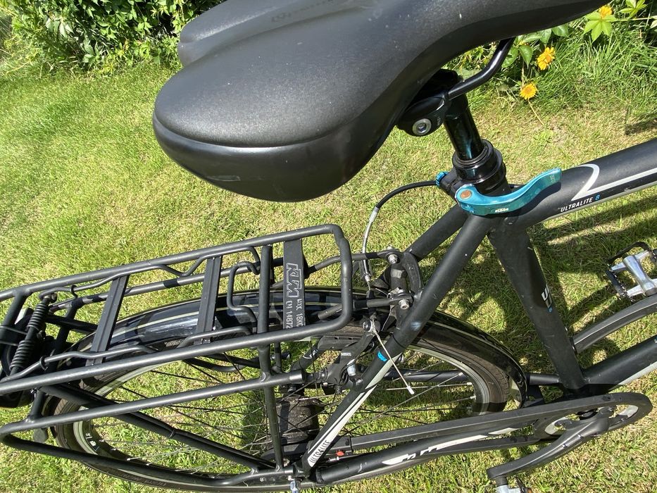 Rower trekkingowy KTM Ultralite 8 koła 28 cali 21 biegów V-brake