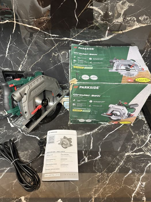 Ручна циркулярная пила Parkside PHKS 1350 E4 торцовка торцювальна