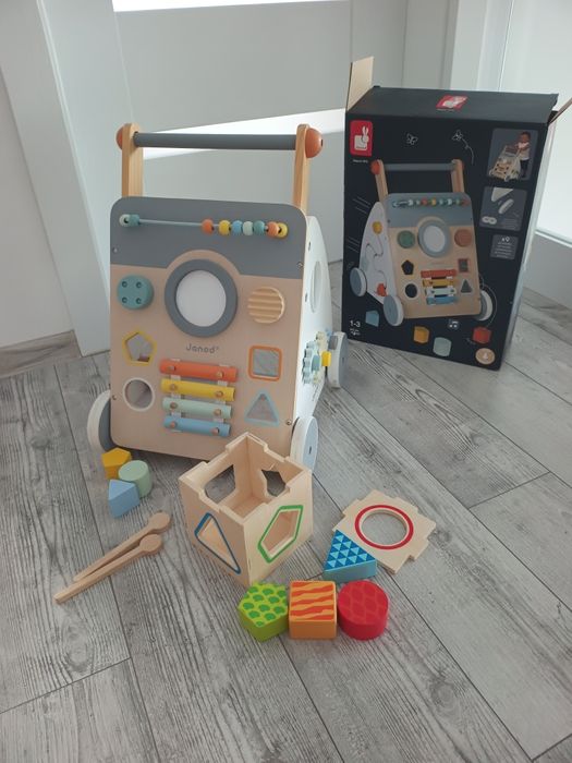 Wielofunkcyjny pchacz edukacyjny Janod - Sweet Cocoon dla dziecka 1-3