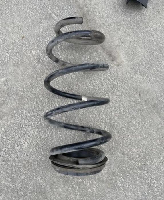 Пружина передня до Kia Sorento 2016 року