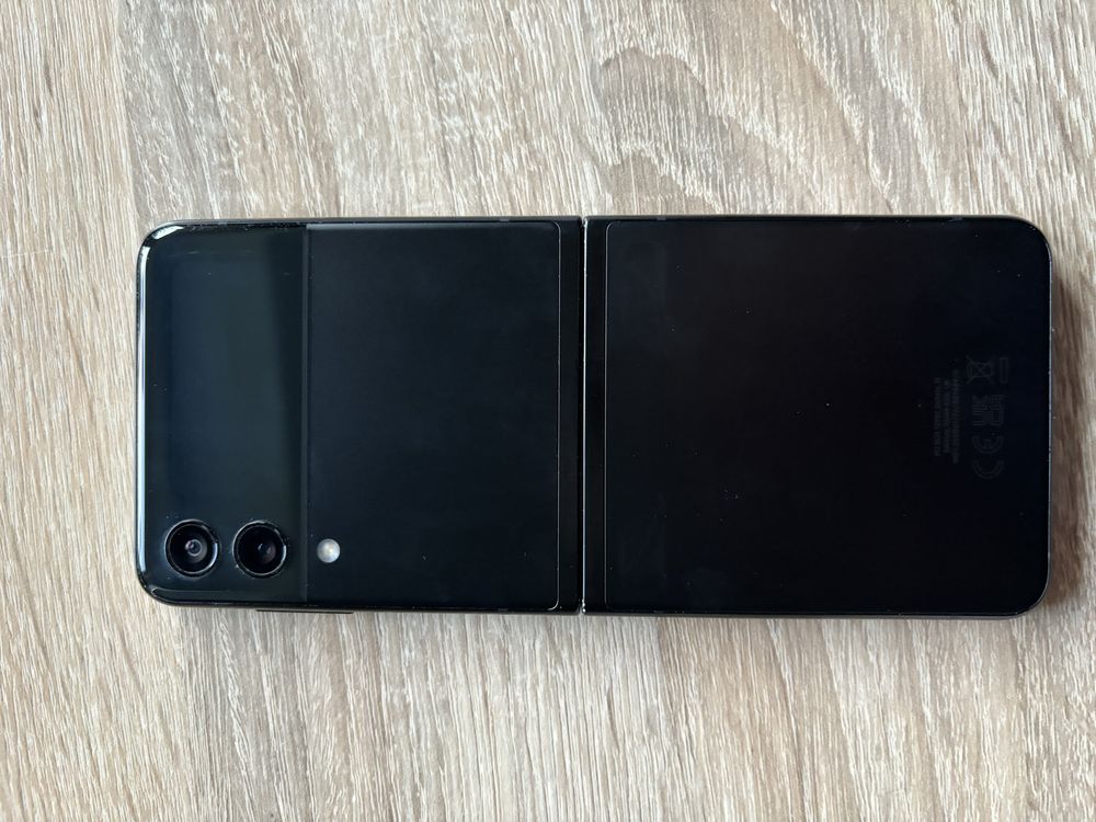 Samsung ZFlip 3 128gb