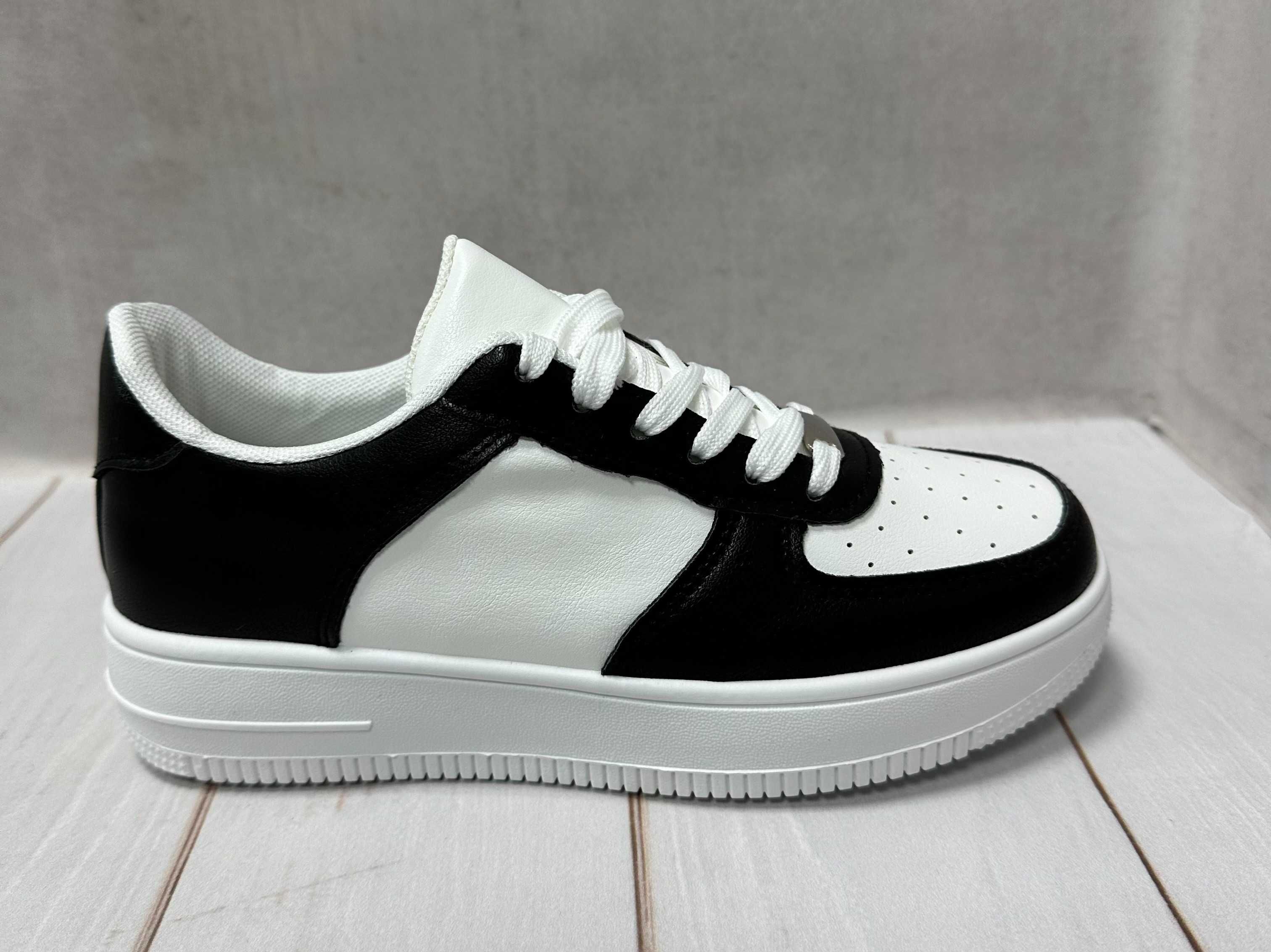 Дитячі підліткові кросівки кеди Angel 36-41 white / білі/чорні