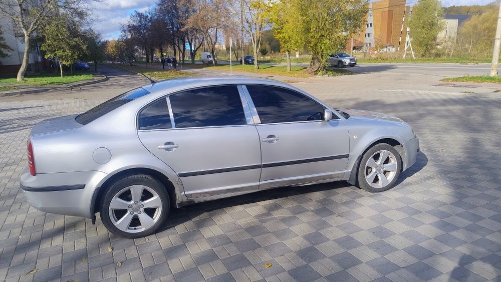 Шкода Суперб 1 2005 1.8т