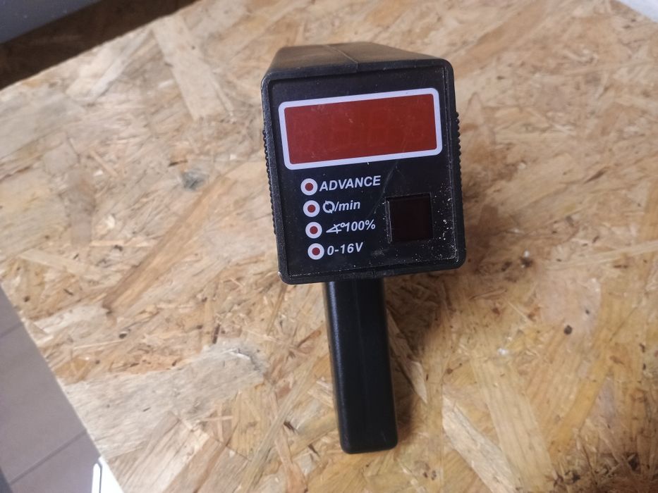 Cyfrowa lampa stroboskopowa do ustawiania zapłonu benzyna i diesl BGS