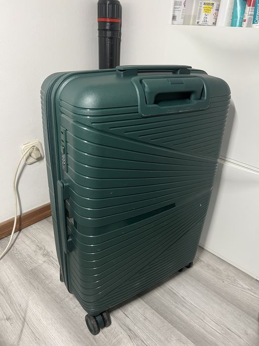 Mala de viagem verde