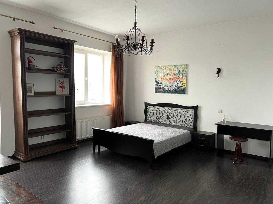 Продаж 2 кім. квартира 110.1 м2, ЖК Кросворд, вул. Сахарова 82, Львів