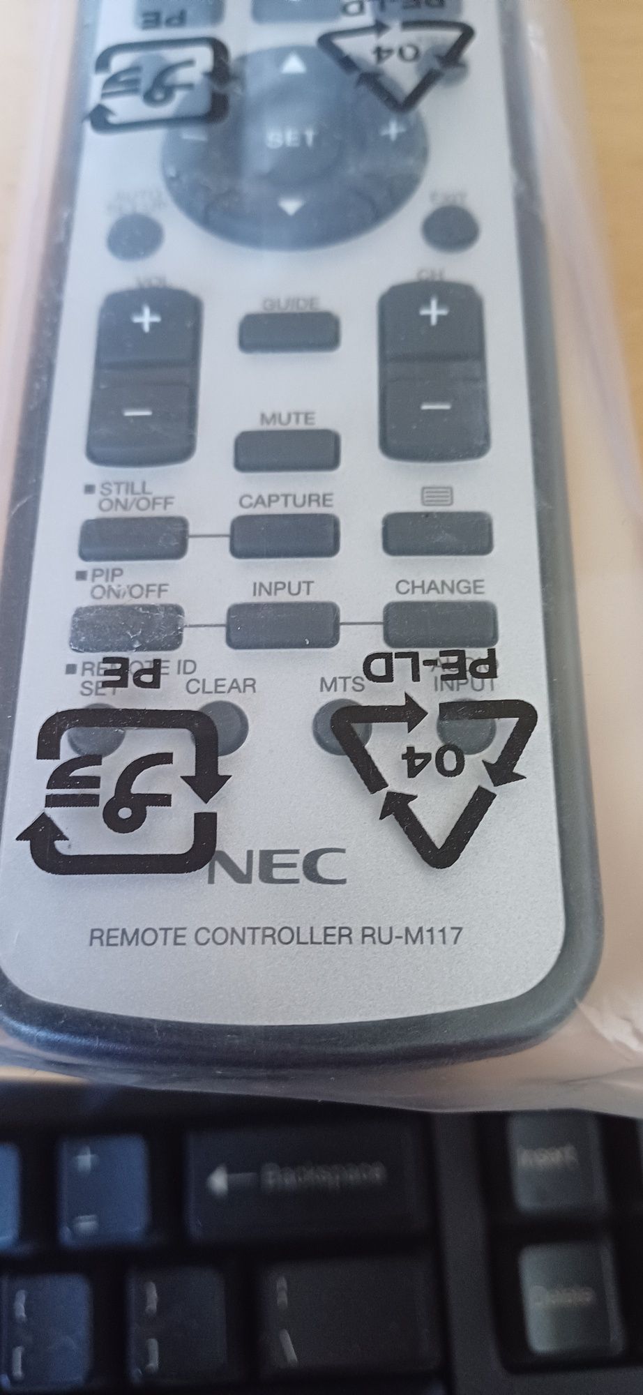 Pilot NEC Ru-M117 Multisync nowy