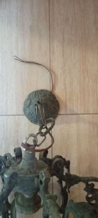 Lanterna antiga latão maciço sem vidros
