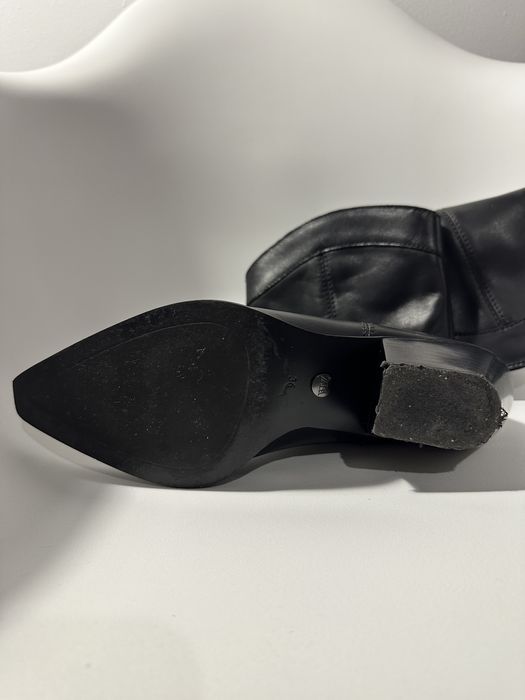 Шкіряні казаки Zara